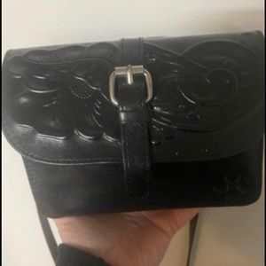 Patricia Nash tooled crossbody